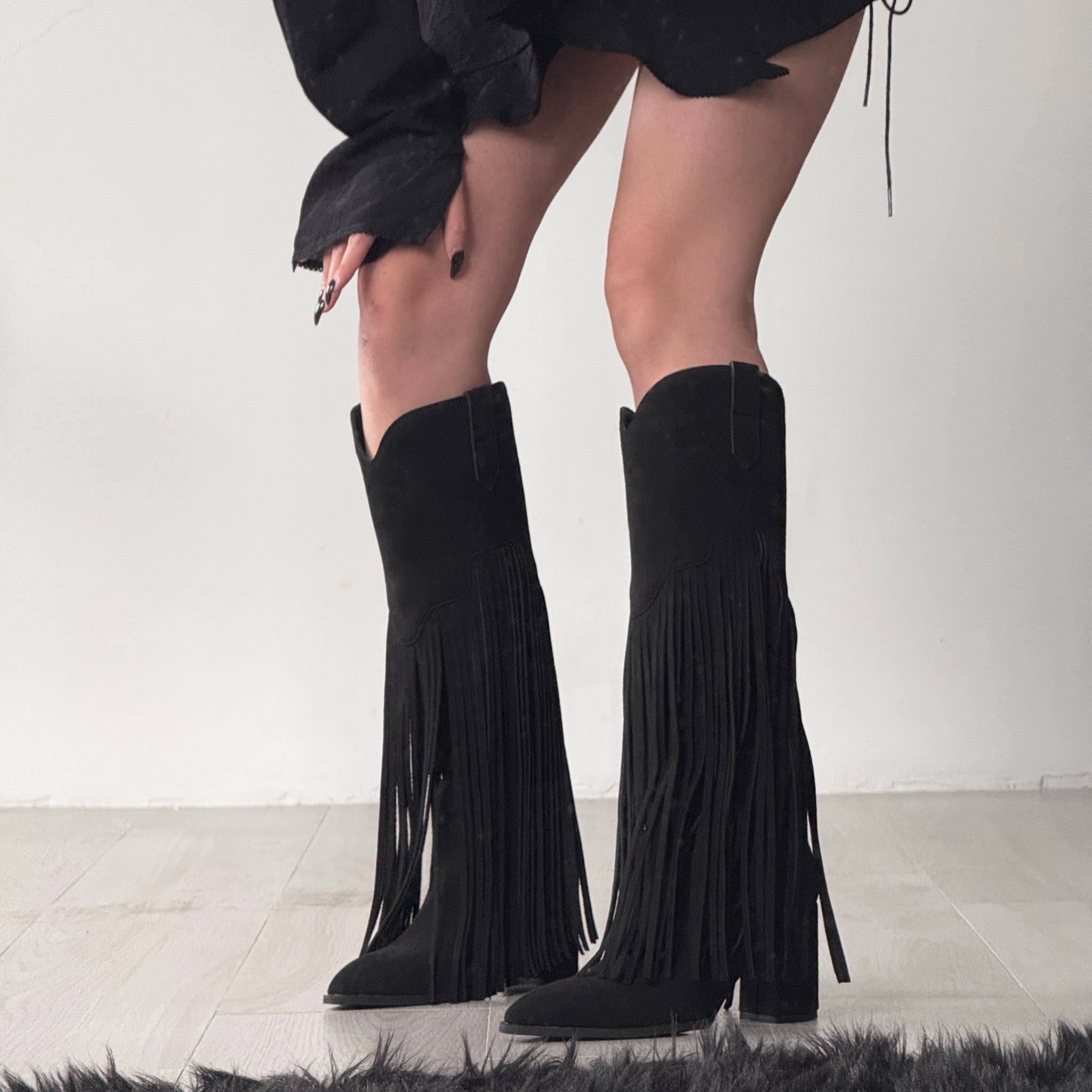 Nikos boots