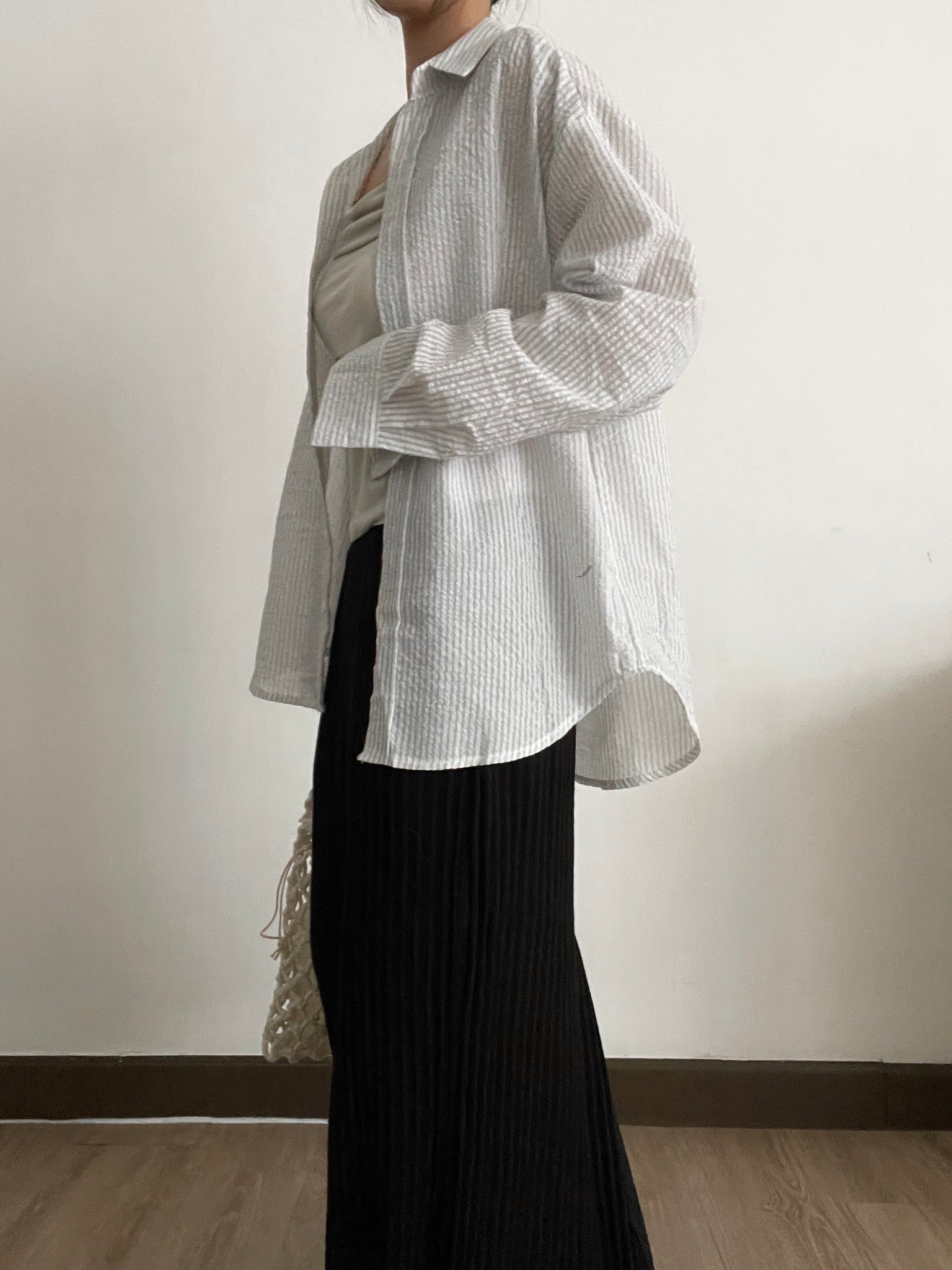 airy shirt